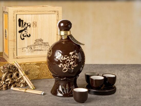 Hoàng Triều Ngự Tửu 500ml