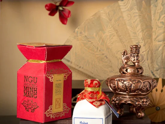 Hoàng Triều Ngự Tửu 330ml